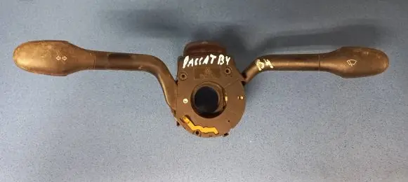Volkswagen PASSAT B4 Indicator stalk 1H6953503AA
