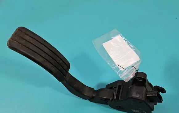 Renault Express Accelerator throttle pedal 180109176R IMPRK1555598