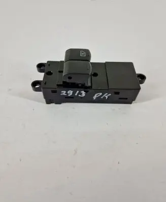 Nissan Note (E11) Electric window control switch 254019U13B
