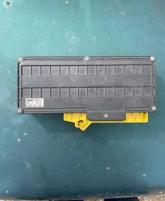 Lancia Lybra Air suspension control unit module (rear) 47303929 B836