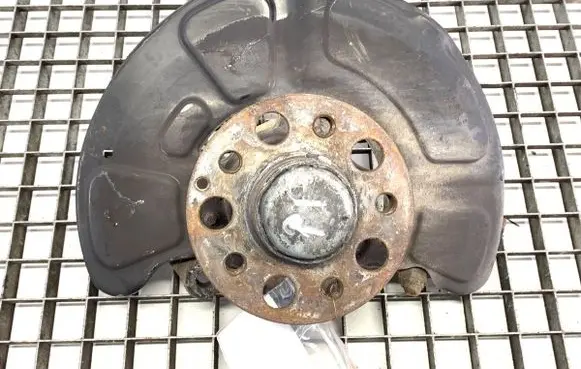 Mercedes-Benz E W212 Front wheel hub spindle knuckle A2124201244