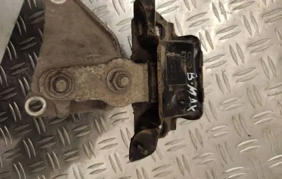 Ford B-MAX Engine mount bracket 8V517M121AE V597M121AA