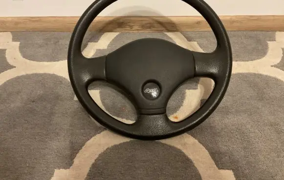 Opel Kadett E Steering wheel 90112178