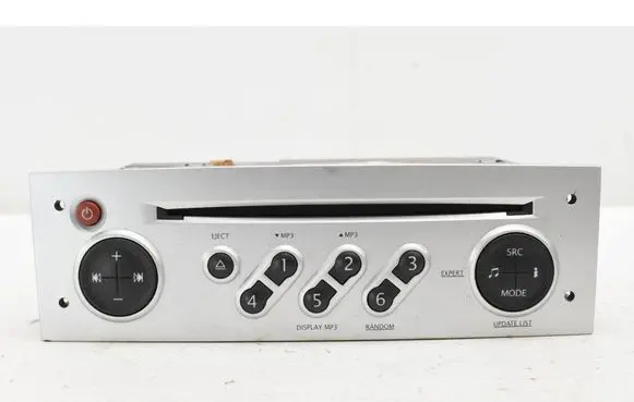 Renault Grand Modus Radio/CD/DVD/GPS head unit 8200633627-B