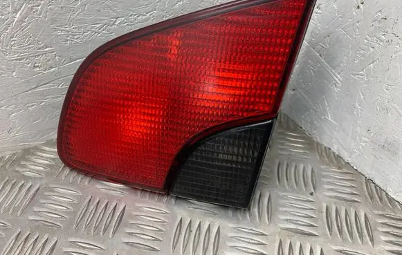 Peugeot 406 Tailgate rear/tail lights 45.505