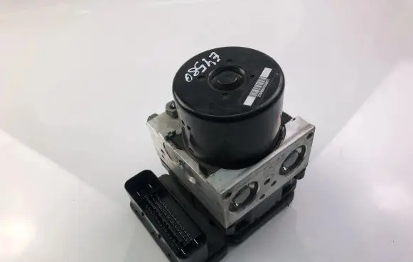 Volvo XC60 ABS Pump 28526258303