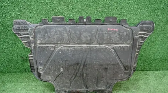Volkswagen T-Roc Engine splash shield/under tray 3C0825235A 3Q0825236D 3Q0825236E