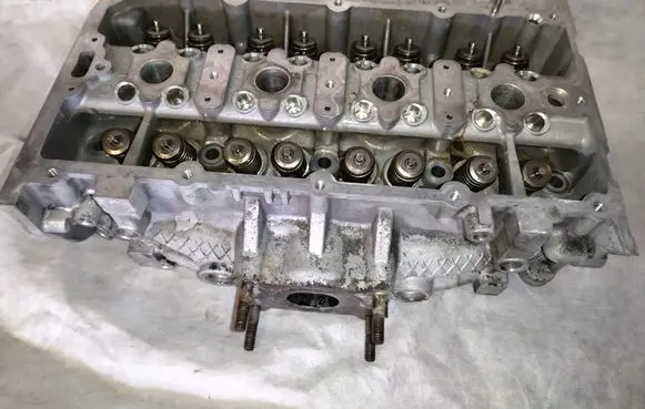 Engine head