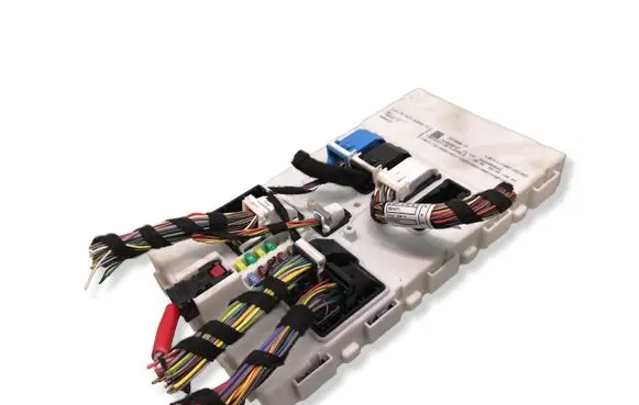 BMW 1 F20 F21 Fuse module 9315686