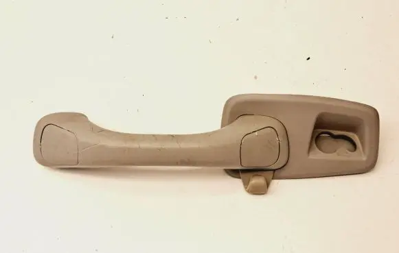 Volvo V70 Rear interior roof grab handle 09183487 3572