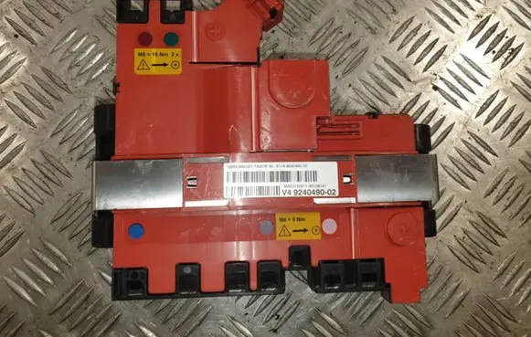 BMW 5 F10 F11 Current control relay 9240490