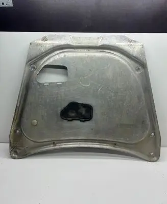 BMW X5 E53 Engine splash shield/under tray 31101095656