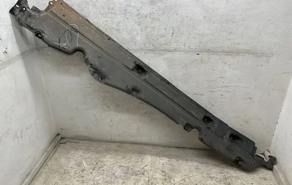 Audi Q7 4L Center/middle under tray cover 7L8825211E