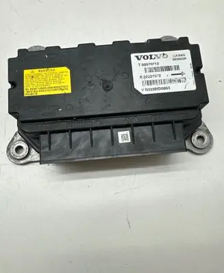 Volvo S90, V90 Airbag control unit/module 32221372 T00570712 VWR333B1D0863
