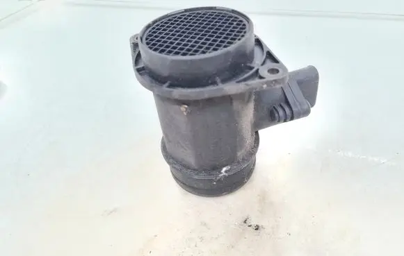 Volkswagen PASSAT B5 Mass air flow meter 028906461 0281002216
