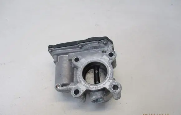 Renault Laguna III Throttle valve