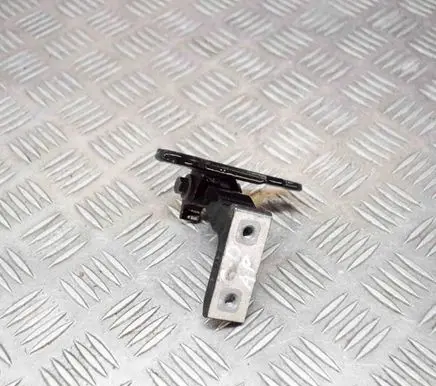 Volvo S90, V90 Rear door upper hinge 31371587