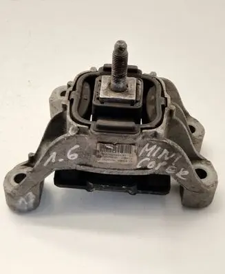 Mini Cooper Countryman R60 Gearbox mount 6784355 G2245000 G2245106