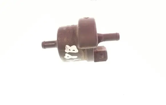 Audi A4 S4 B5 8D Vacuum valve 058133459