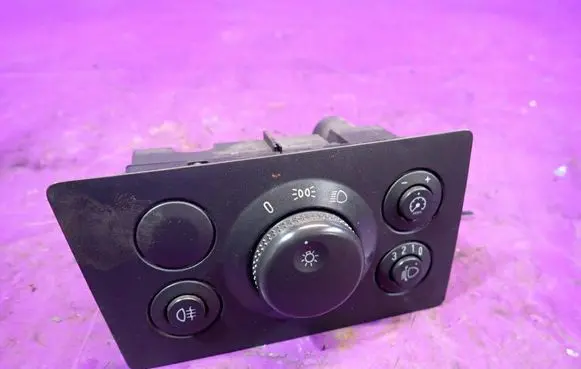 Opel Zafira B Light switch