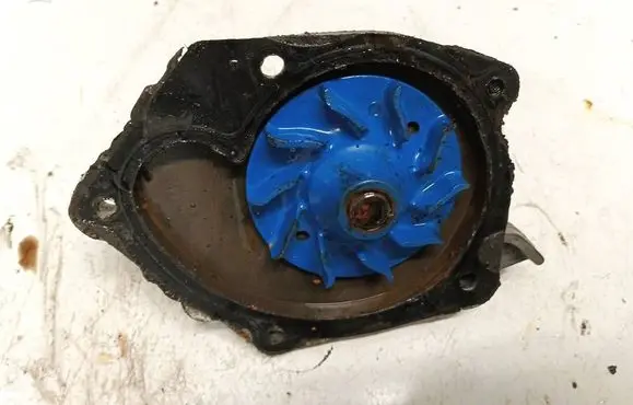 Renault Laguna II Water pump VKPC86129