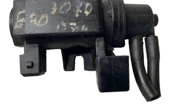BMW 5 E60 E61 Turbo solenoid valve 7796634
