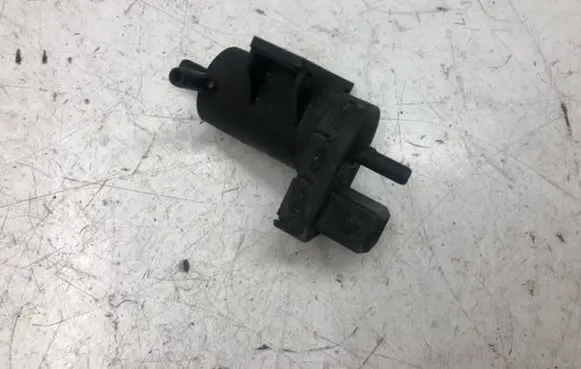 Renault Megane II Vacuum valve 7700113709
