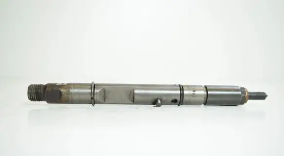 Audi A4 S4 B5 8D Fuel injector 059130201B