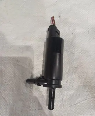BMW X5 F15 Headlight washer pump 7340773 57786310