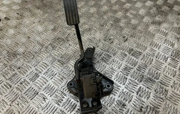 Jaguar XF X250 Accelerator throttle pedal 8X23-9F832-A