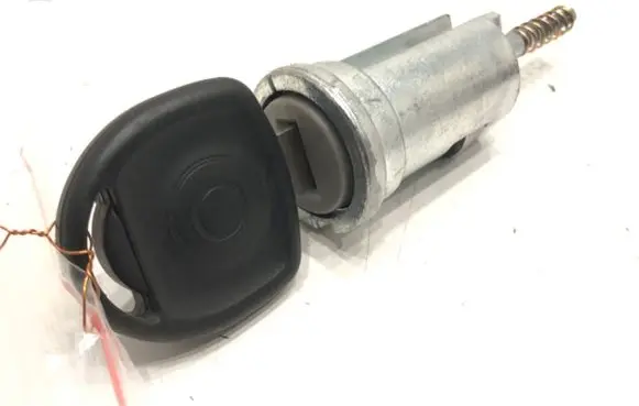 Opel Astra G Ignition lock