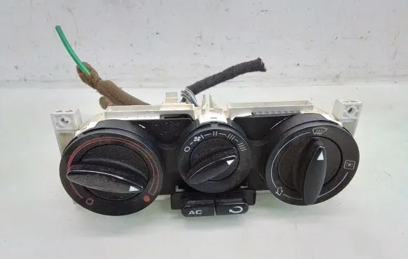 Seat Toledo II (1M) Climate control unit 1M082045A