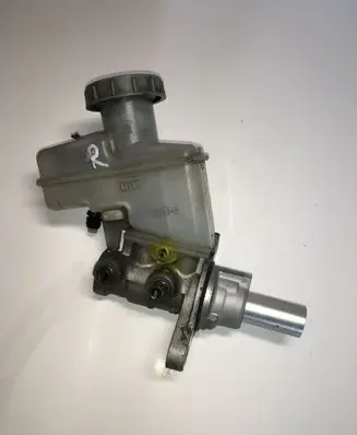Suzuki Grand Vitara II Master brake cylinder 0204223393