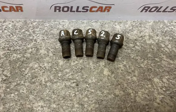 Audi A6 S6 C5 4B Nuts/bolts 