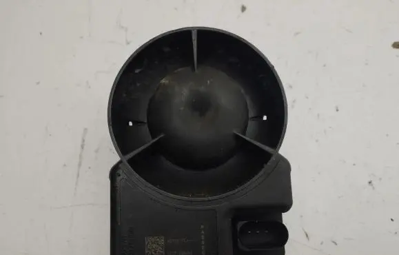 Tesla Model S Alarm system siren 101586000A