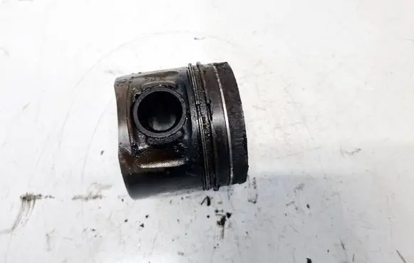 BMW 1 E81 E87 Piston 0840BB