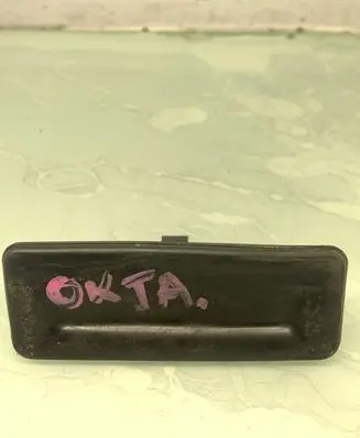 Skoda Octavia Mk2 (1Z) Tailgate/trunk/boot exterior handle CZ1Z0827