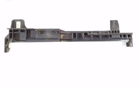 Mercedes-Benz E W212 Radiator mount bracket A2045010320