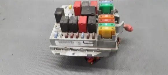 Lancia Ypsilon Relay mounting block 51792198