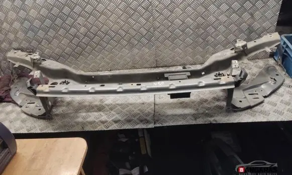 Volvo V50 Radiator support slam panel 
