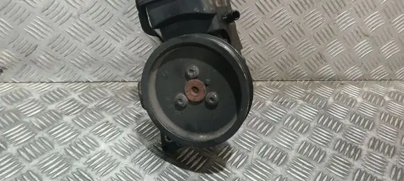 BMW 5 E60 E61 Power steering pump