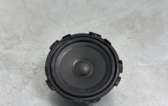 Mercedes-Benz C W205 Panel speaker A2058201002