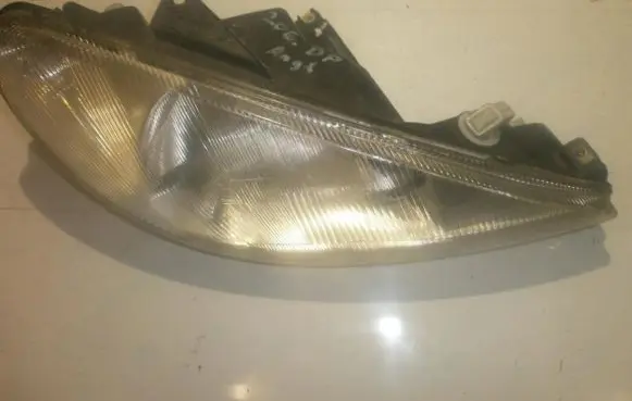 Peugeot 206 Headlight/headlamp 9632689480