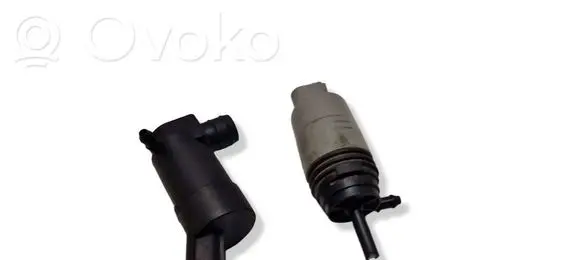 Jaguar XF X250 Windscreen/windshield washer pump 23557610