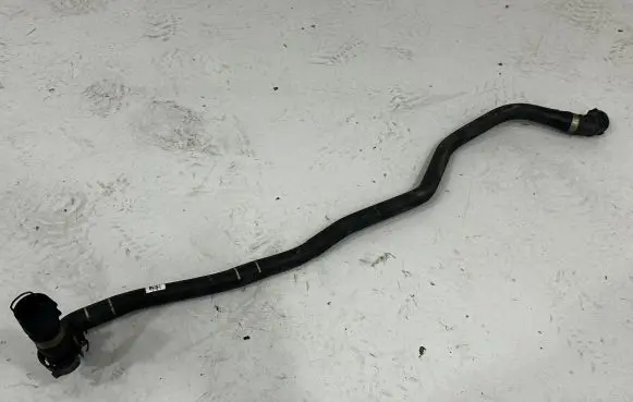 BMW 4 F32 F33 Engine coolant pipe/hose 7635807