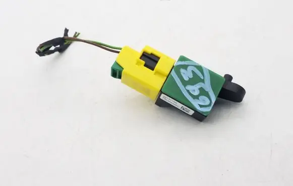 Volkswagen PASSAT CC Airbag deployment crash/impact sensor 5N0959351B 20131706