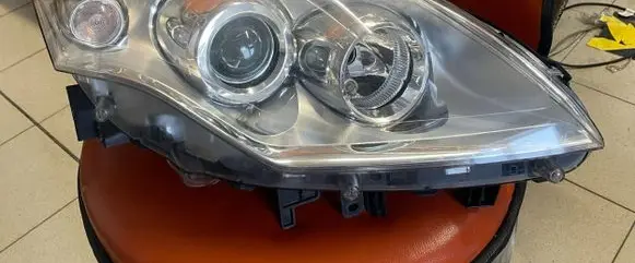Renault Laguna III Headlight/headlamp 89901833 260100033R