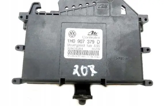 Volkswagen PASSAT B4 Engine control unit/module 1H0907379D