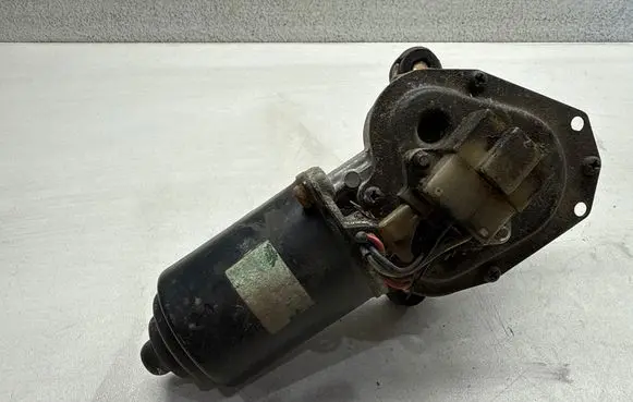 Nissan Terrano Rear window wiper motor 1255071