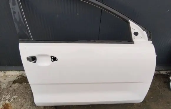 KIA Rio Front door